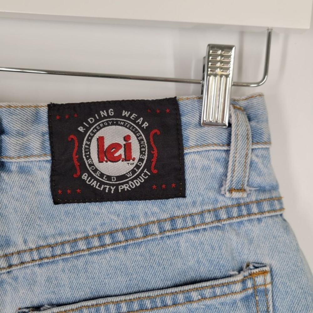 Vintage LEI High Waisted Strawberry‎ Embroidered Denim Shorts Light Wash Y2K 90S - Picture 5 of 9